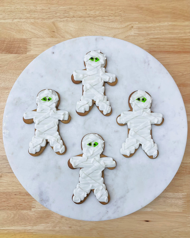 Halloween Gingerbread Mummies