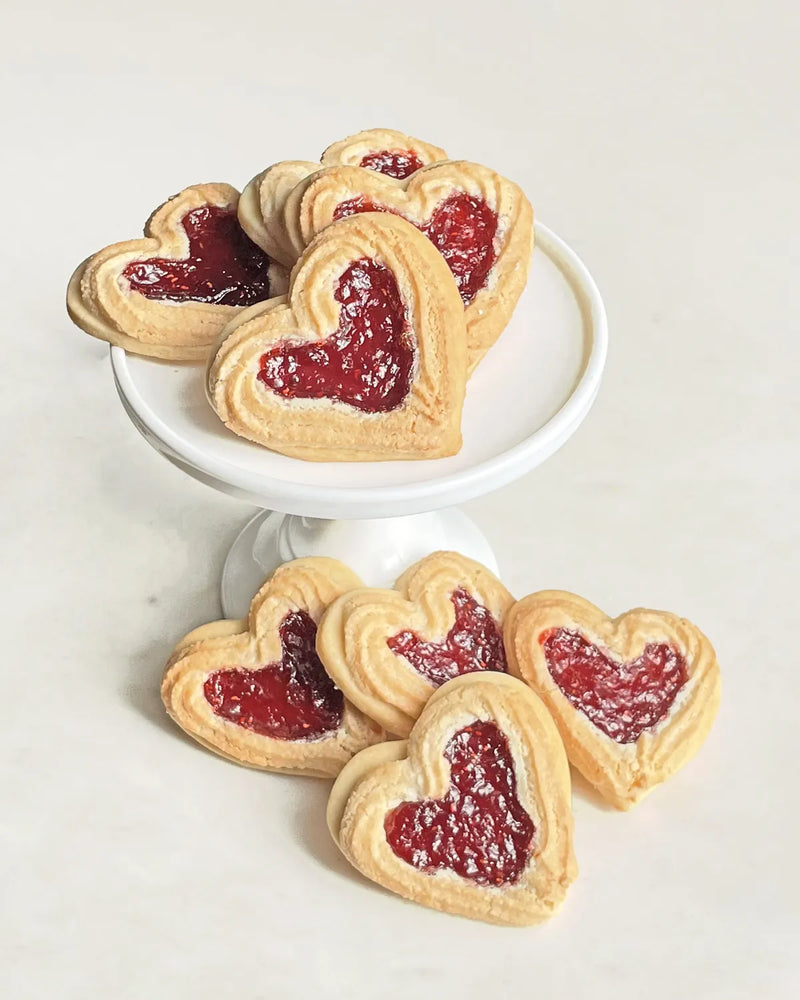 Valentine Linzer Cookies